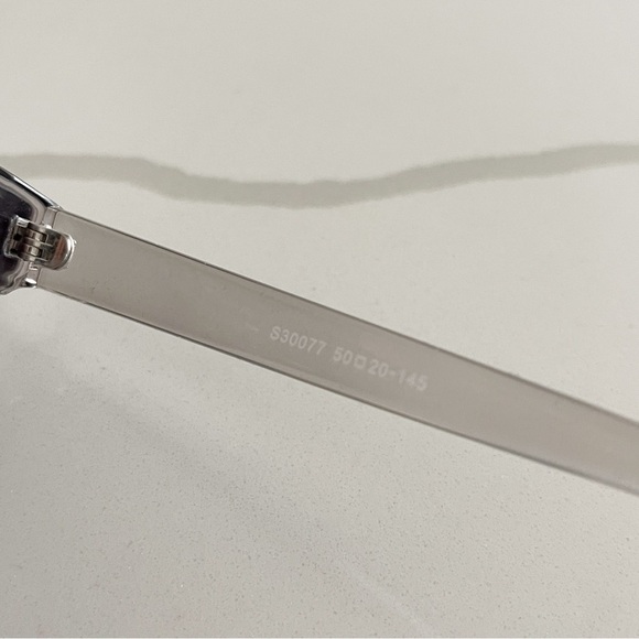 Silver Mirrored Sunglasses - Picture 9 of 9